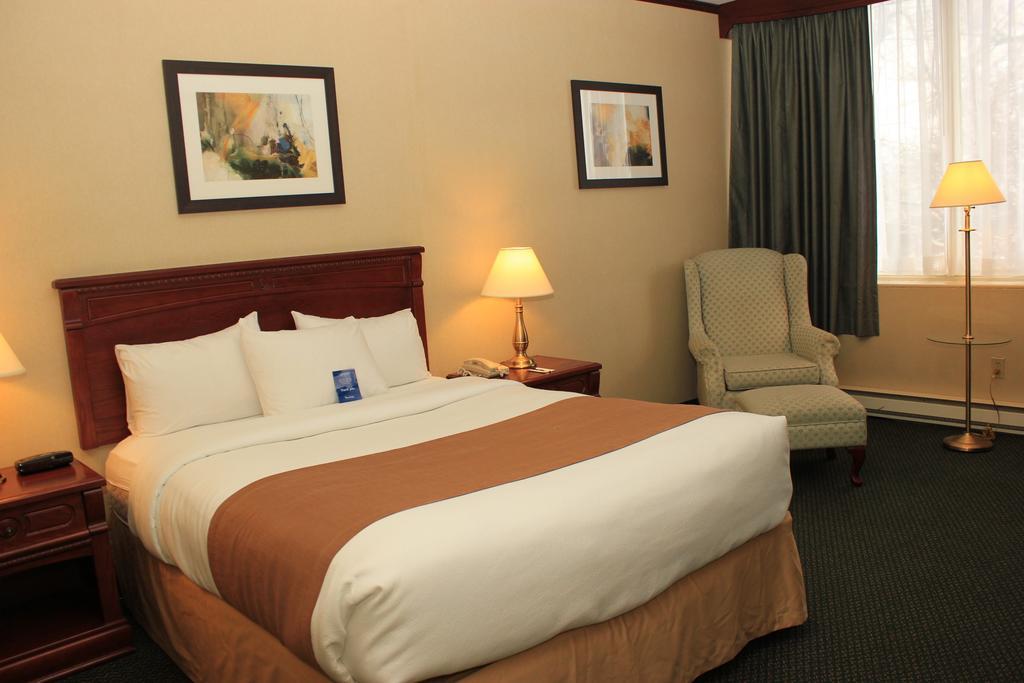 Park Inn Hotel Montreal Airport Dorval Exterior foto