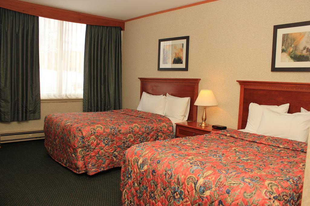Park Inn Hotel Montreal Airport Dorval Exterior foto