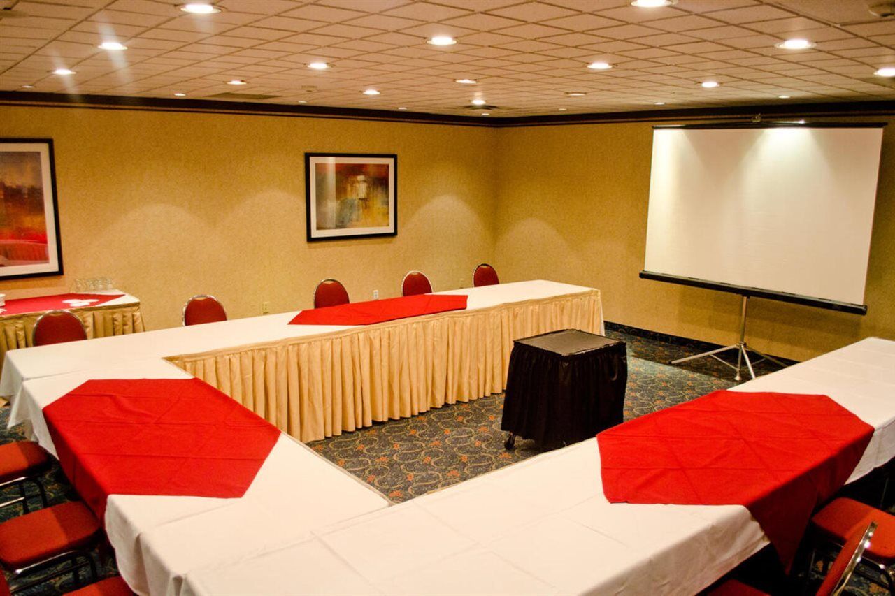 Park Inn Hotel Montreal Airport Dorval Exterior foto